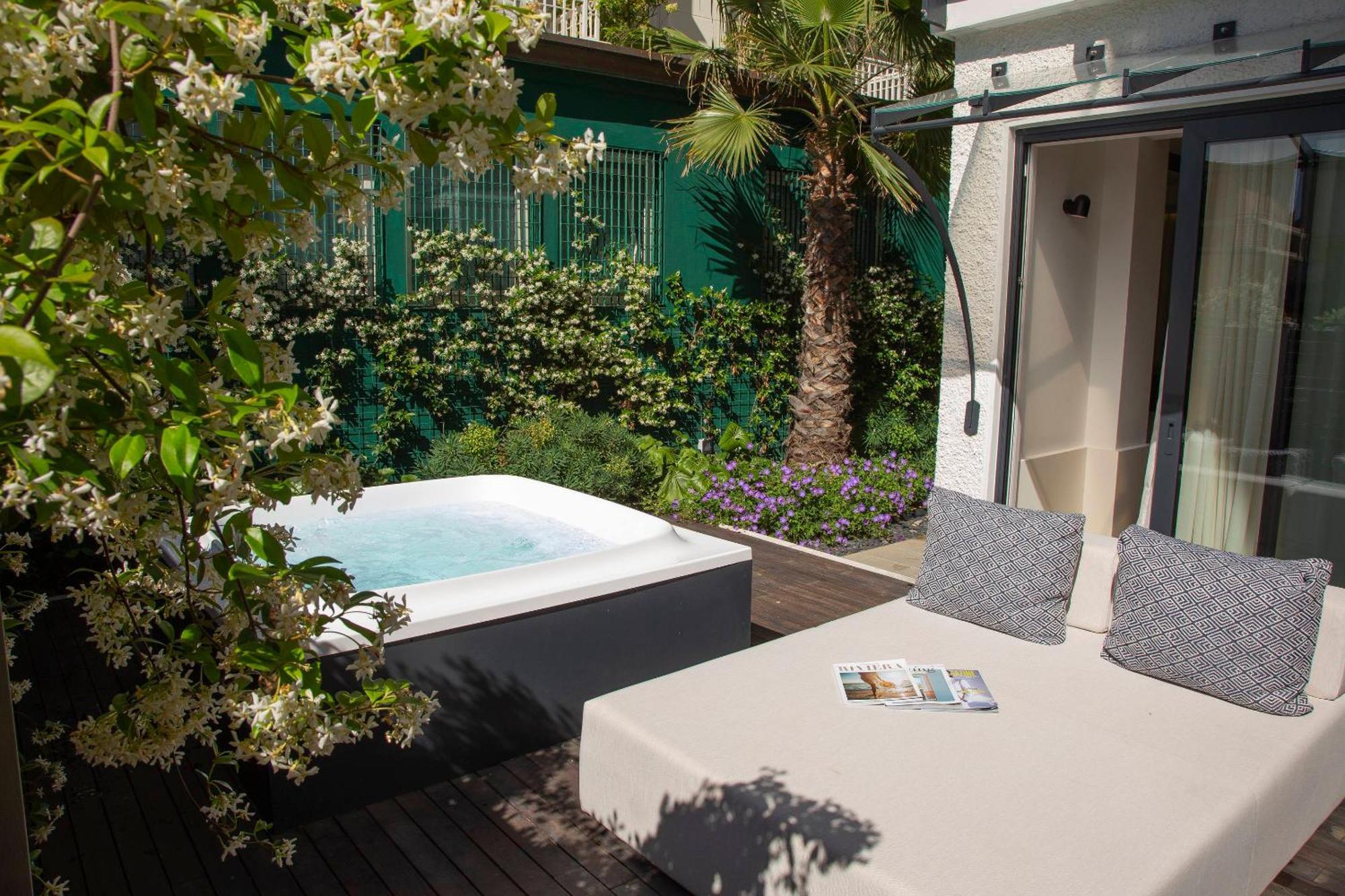 Casa Riva Hotel Riccione Exterior foto